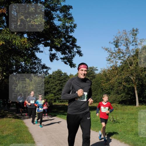28.09.2025 - 33. Volkslauf durch das schöne Alstertal Fabian Wolf http://msf.ph/oto/8981641 28.09.2025 10:40:01 Laufen 4013, 160, 4914 meine-sportfotos.de