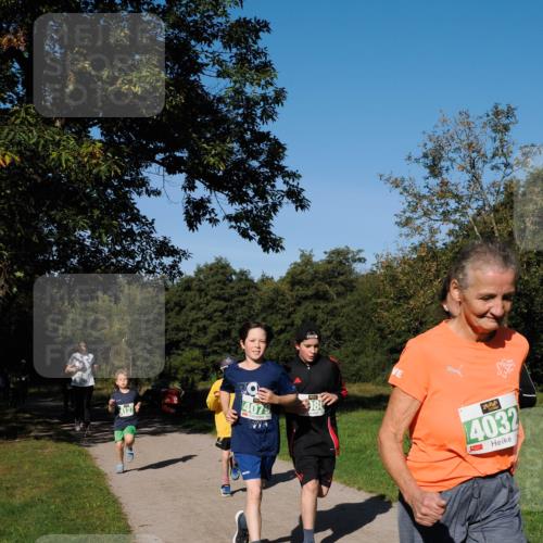 28.09.2025 - 33. Volkslauf durch das schöne Alstertal Fabian Wolf http://msf.ph/oto/8981759 28.09.2025 10:40:19 Laufen 4079, 80, 4032 meine-sportfotos.de