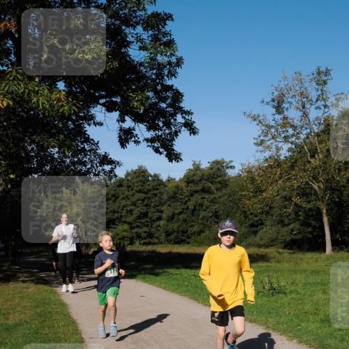 28.09.2025 - 33. Volkslauf durch das schöne Alstertal Fabian Wolf http://msf.ph/oto/8981770 28.09.2025 10:40:21 Laufen 12 meine-sportfotos.de