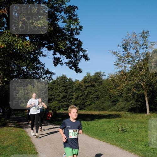 28.09.2025 - 33. Volkslauf durch das schöne Alstertal Fabian Wolf http://msf.ph/oto/8981779 28.09.2025 10:40:22 Laufen 4105, 4127 meine-sportfotos.de