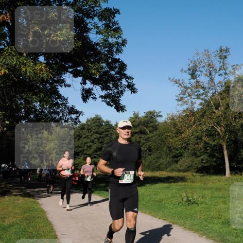 28.09.2025 - 33. Volkslauf durch das schöne Alstertal Fabian Wolf http://msf.ph/oto/8981846 28.09.2025 10:40:32 Laufen 00, 048 meine-sportfotos.de