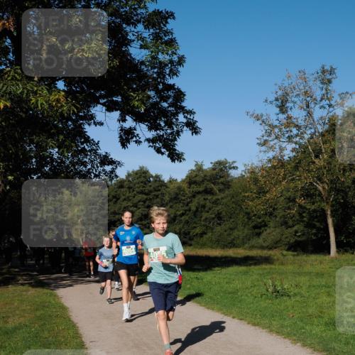 28.09.2025 - 33. Volkslauf durch das schöne Alstertal Fabian Wolf http://msf.ph/oto/8981872 28.09.2025 10:40:39 Laufen 4054, 40 meine-sportfotos.de