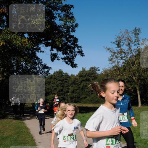 28.09.2025 - 33. Volkslauf durch das schöne Alstertal Fabian Wolf http://msf.ph/oto/8981922 28.09.2025 10:40:48 Laufen 4921, 1412, 126 meine-sportfotos.de