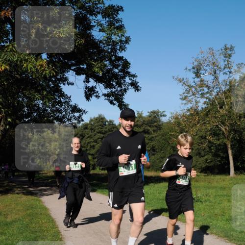 28.09.2025 - 33. Volkslauf durch das schöne Alstertal Fabian Wolf http://msf.ph/oto/8981968 28.09.2025 10:41:04 Laufen 4041, 4043 meine-sportfotos.de