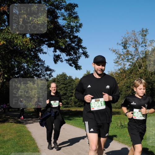 28.09.2025 - 33. Volkslauf durch das schöne Alstertal Fabian Wolf http://msf.ph/oto/8981972 28.09.2025 10:41:04 Laufen 4101, 4041, 4045, 1 meine-sportfotos.de