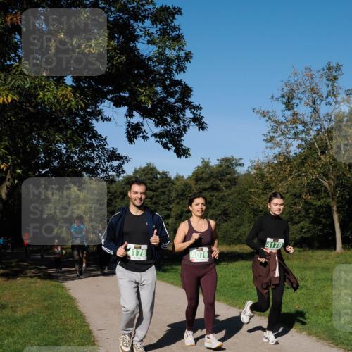 28.09.2025 - 33. Volkslauf durch das schöne Alstertal Fabian Wolf http://msf.ph/oto/8982044 28.09.2025 10:41:35 Laufen 4178, 4070, 4179 meine-sportfotos.de
