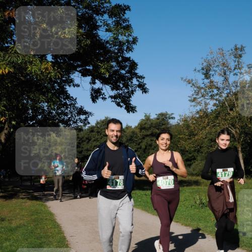 28.09.2025 - 33. Volkslauf durch das schöne Alstertal Fabian Wolf http://msf.ph/oto/8982048 28.09.2025 10:41:35 Laufen 4178, 4070, 4179 meine-sportfotos.de