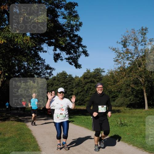 28.09.2025 - 33. Volkslauf durch das schöne Alstertal Fabian Wolf http://msf.ph/oto/8982133 28.09.2025 10:42:02 Laufen 4903, 4904 meine-sportfotos.de