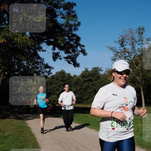 28.09.2025 - 33. Volkslauf durch das schöne Alstertal Fabian Wolf http://msf.ph/oto/8982148 28.09.2025 10:42:03 Laufen 139, 45 meine-sportfotos.de