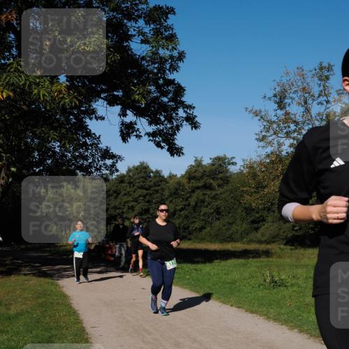 28.09.2025 - 33. Volkslauf durch das schöne Alstertal Fabian Wolf http://msf.ph/oto/8982185 28.09.2025 10:42:15 Laufen 4110 meine-sportfotos.de