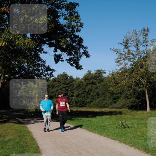 28.09.2025 - 33. Volkslauf durch das schöne Alstertal Fabian Wolf http://msf.ph/oto/8982291 28.09.2025 10:43:17 Laufen 4143, 4172 meine-sportfotos.de