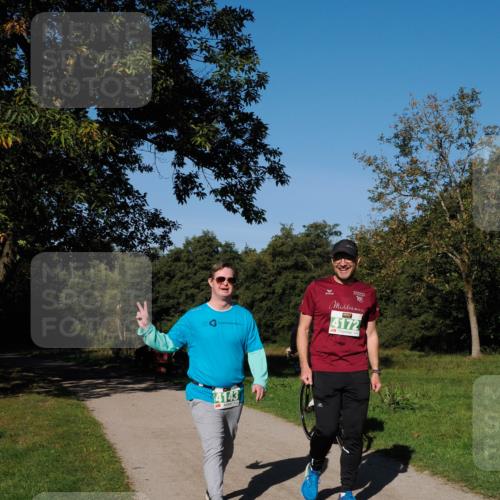 28.09.2025 - 33. Volkslauf durch das schöne Alstertal Fabian Wolf http://msf.ph/oto/8982304 28.09.2025 10:43:21 Laufen 10, 4172, 4143 meine-sportfotos.de