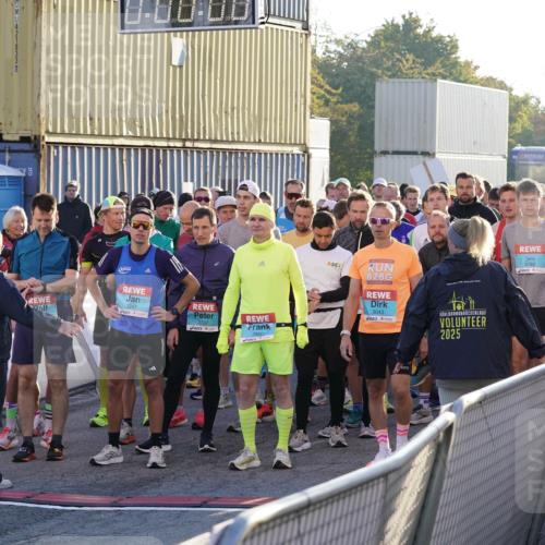 03.10.2025 - Köhlbrandbrückenlauf Michael Burmester http://msf.ph/oto/8991140 03.10.2025 08:59:52 Ziel  meine-sportfotos.de