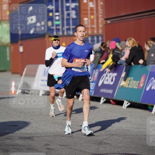 03.10.2025 - Köhlbrandbrückenlauf Michael Burmester http://msf.ph/oto/8992122 03.10.2025 09:51:16 Ziel 1032, 3082, 3154, 3460, 3740 meine-sportfotos.de