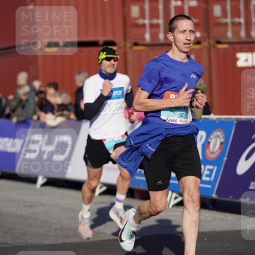 03.10.2025 - Köhlbrandbrückenlauf Michael Burmester http://msf.ph/oto/8992155 03.10.2025 09:51:19 Ziel 1032, 3082, 3154, 3401, 3460, 3740 meine-sportfotos.de