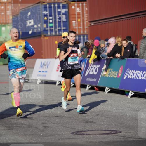 03.10.2025 - Köhlbrandbrückenlauf Michael Burmester http://msf.ph/oto/8992661 03.10.2025 09:52:33 Ziel 1019, 1055, 2792, 3008, 3610 meine-sportfotos.de