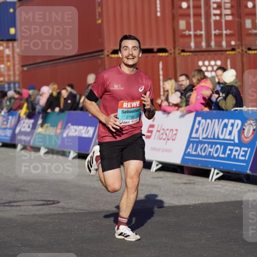 03.10.2025 - Köhlbrandbrückenlauf Michael Burmester http://msf.ph/oto/8992722 03.10.2025 09:52:37 Ziel 1019, 1055, 2792, 3008, 3610, 3712 meine-sportfotos.de