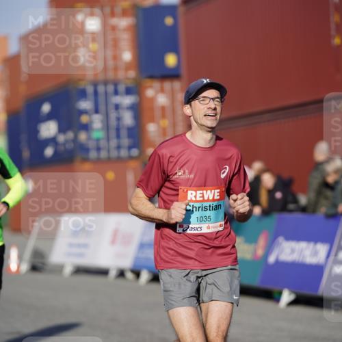03.10.2025 - Köhlbrandbrückenlauf Michael Burmester http://msf.ph/oto/8992909 03.10.2025 09:52:55 Ziel 1035, 2705, 3629 meine-sportfotos.de