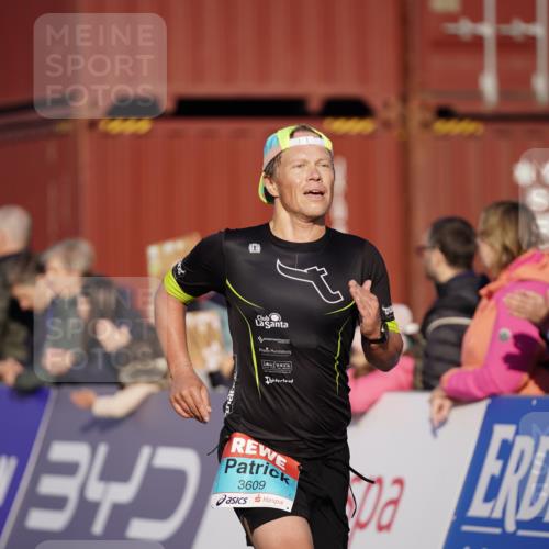 03.10.2025 - Köhlbrandbrückenlauf Michael Burmester http://msf.ph/oto/8993444 03.10.2025 09:54:41 Ziel 2961, 3376, 3609 meine-sportfotos.de