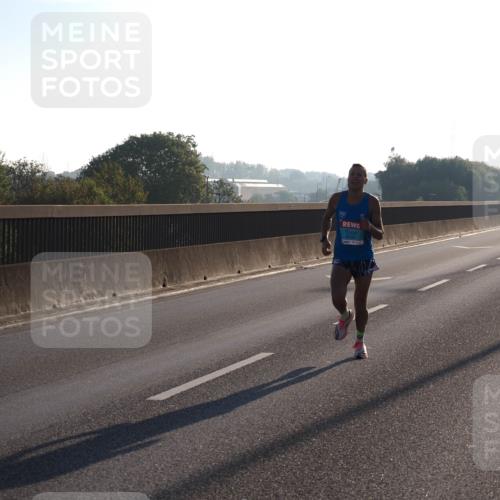 03.10.2025 - Köhlbrandbrückenlauf Fabian Wolf http://msf.ph/oto/8995147 03.10.2025 09:10:07 Position 3 3769 meine-sportfotos.de