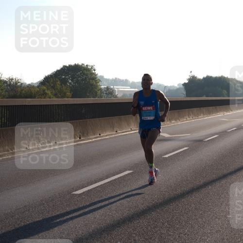 03.10.2025 - Köhlbrandbrückenlauf Fabian Wolf http://msf.ph/oto/8995152 03.10.2025 09:10:07 Position 3 3769 meine-sportfotos.de