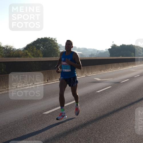 03.10.2025 - Köhlbrandbrückenlauf Fabian Wolf http://msf.ph/oto/8995158 03.10.2025 09:10:08 Position 3 3769 meine-sportfotos.de