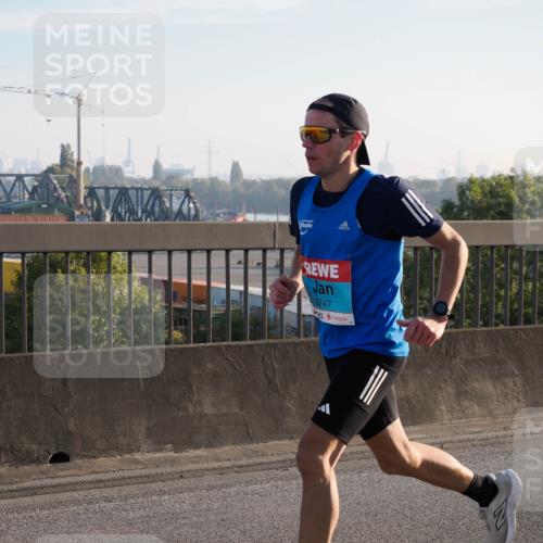 03.10.2025 - Köhlbrandbrückenlauf Fabian Wolf http://msf.ph/oto/8995305 03.10.2025 09:10:45 Position 3 3247 meine-sportfotos.de