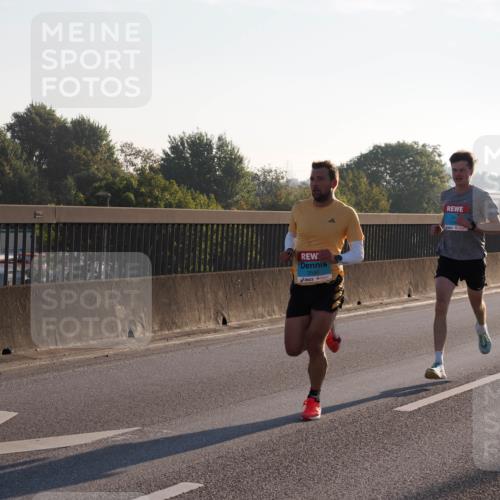 03.10.2025 - Köhlbrandbrückenlauf Fabian Wolf http://msf.ph/oto/8995425 03.10.2025 09:11:04 Position 3 3590 meine-sportfotos.de