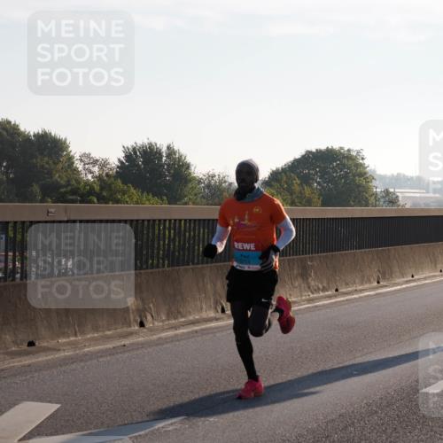 03.10.2025 - Köhlbrandbrückenlauf Fabian Wolf http://msf.ph/oto/8995490 03.10.2025 09:11:12 Position 3 3714 meine-sportfotos.de