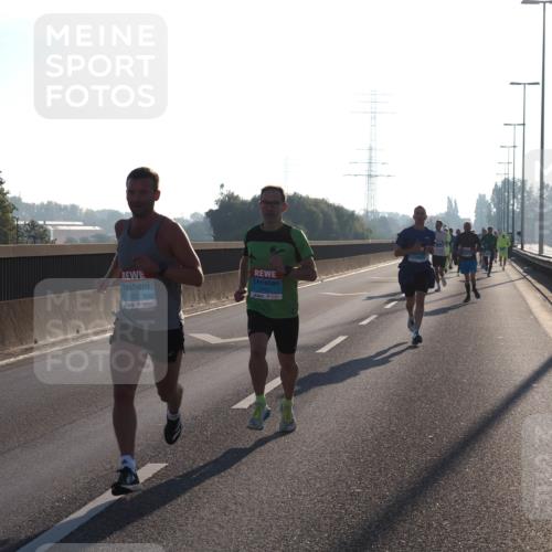03.10.2025 - Köhlbrandbrückenlauf Fabian Wolf http://msf.ph/oto/8995859 03.10.2025 09:12:08 Position 3 1022, 2702 meine-sportfotos.de