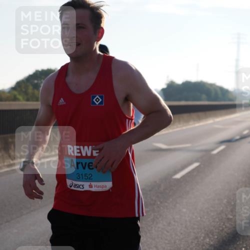 03.10.2025 - Köhlbrandbrückenlauf Fabian Wolf http://msf.ph/oto/8996152 03.10.2025 09:12:29 Position 3 3152 meine-sportfotos.de