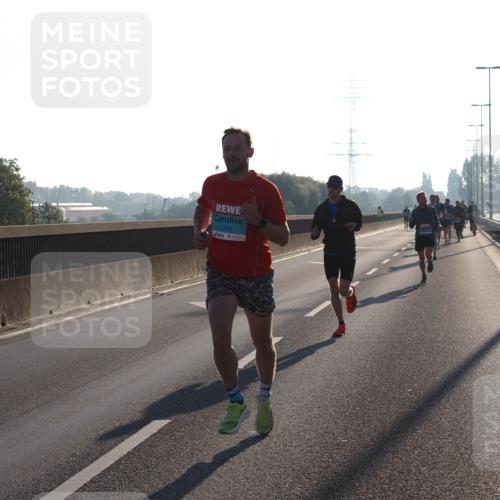 03.10.2025 - Köhlbrandbrückenlauf Fabian Wolf http://msf.ph/oto/8996319 03.10.2025 09:12:50 Position 3 2402 meine-sportfotos.de