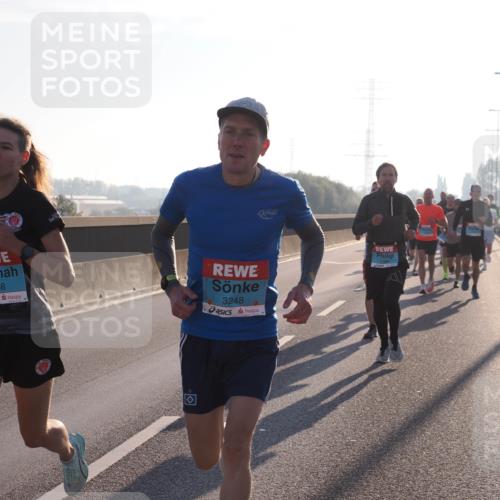 03.10.2025 - Köhlbrandbrückenlauf Fabian Wolf http://msf.ph/oto/8996465 03.10.2025 09:13:02 Position 3 3008, 3248 meine-sportfotos.de