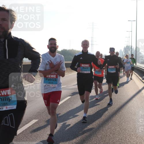 03.10.2025 - Köhlbrandbrückenlauf Fabian Wolf http://msf.ph/oto/8996511 03.10.2025 09:13:05 Position 3 1184, 40, 3618, 1029, 1012, 1034 meine-sportfotos.de