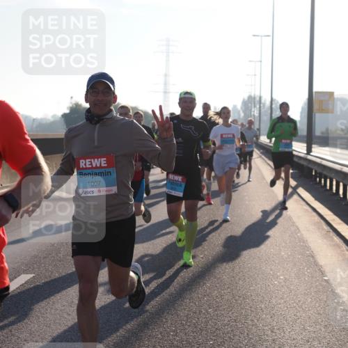 03.10.2025 - Köhlbrandbrückenlauf Fabian Wolf http://msf.ph/oto/8996574 03.10.2025 09:13:07 Position 3 2, 1007 meine-sportfotos.de