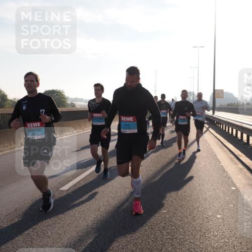 03.10.2025 - Köhlbrandbrückenlauf Fabian Wolf http://msf.ph/oto/8996636 03.10.2025 09:13:11 Position 3 1061, 3718 meine-sportfotos.de