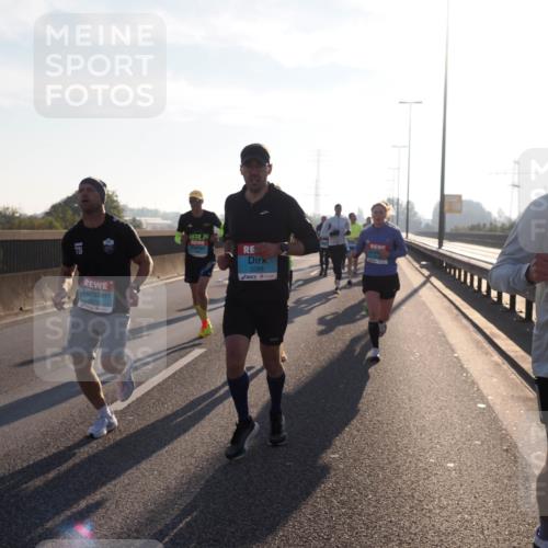 03.10.2025 - Köhlbrandbrückenlauf Fabian Wolf http://msf.ph/oto/8996668 03.10.2025 09:13:13 Position 3 3288, 3267 meine-sportfotos.de