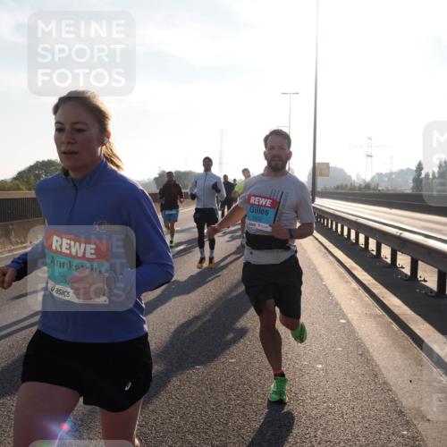 03.10.2025 - Köhlbrandbrückenlauf Fabian Wolf http://msf.ph/oto/8996680 03.10.2025 09:13:15 Position 3 50, 31, 2933 meine-sportfotos.de