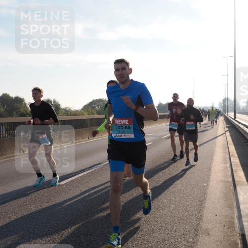 03.10.2025 - Köhlbrandbrückenlauf Fabian Wolf http://msf.ph/oto/8996714 03.10.2025 09:13:20 Position 3 1023 meine-sportfotos.de