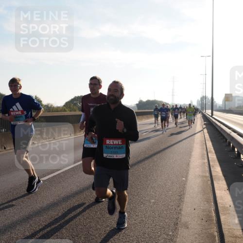 03.10.2025 - Köhlbrandbrückenlauf Fabian Wolf http://msf.ph/oto/8996725 03.10.2025 09:13:21 Position 3 1230, 3193 meine-sportfotos.de