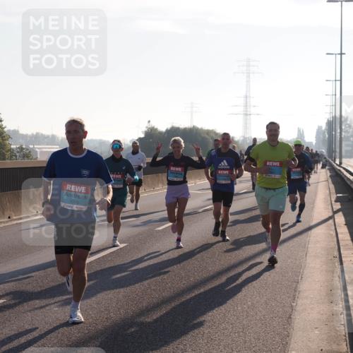 03.10.2025 - Köhlbrandbrückenlauf Fabian Wolf http://msf.ph/oto/8996739 03.10.2025 09:13:24 Position 3 3078 meine-sportfotos.de