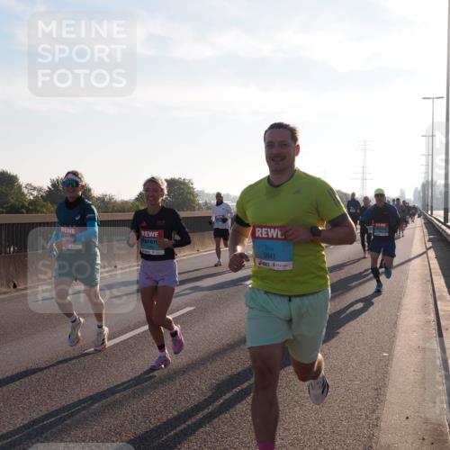 03.10.2025 - Köhlbrandbrückenlauf Fabian Wolf http://msf.ph/oto/8996766 03.10.2025 09:13:27 Position 3 1086, 3841 meine-sportfotos.de