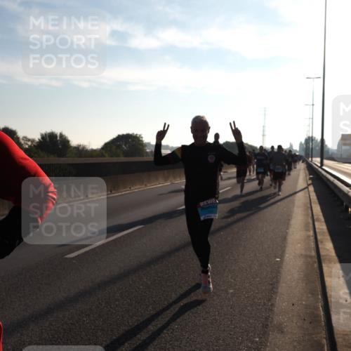 03.10.2025 - Köhlbrandbrückenlauf Fabian Wolf http://msf.ph/oto/8996801 03.10.2025 09:13:30 Position 3  meine-sportfotos.de