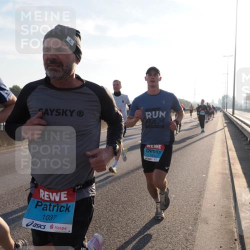 03.10.2025 - Köhlbrandbrückenlauf Fabian Wolf http://msf.ph/oto/8996847 03.10.2025 09:13:35 Position 3 1037, 2831 meine-sportfotos.de