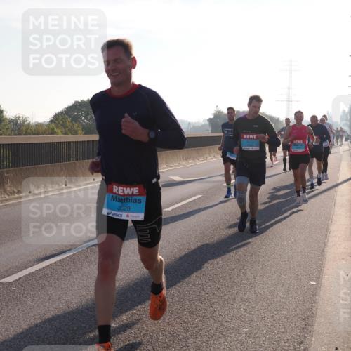 03.10.2025 - Köhlbrandbrückenlauf Fabian Wolf http://msf.ph/oto/8996893 03.10.2025 09:13:40 Position 3 3628, 3763 meine-sportfotos.de
