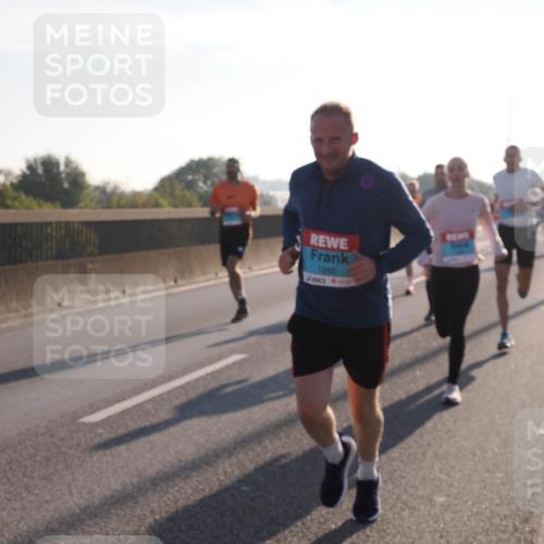 03.10.2025 - Köhlbrandbrückenlauf Fabian Wolf http://msf.ph/oto/8996926 03.10.2025 09:13:44 Position 3 1265 meine-sportfotos.de