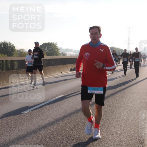 03.10.2025 - Köhlbrandbrückenlauf Fabian Wolf http://msf.ph/oto/8997230 03.10.2025 09:14:26 Position 3 3525 meine-sportfotos.de