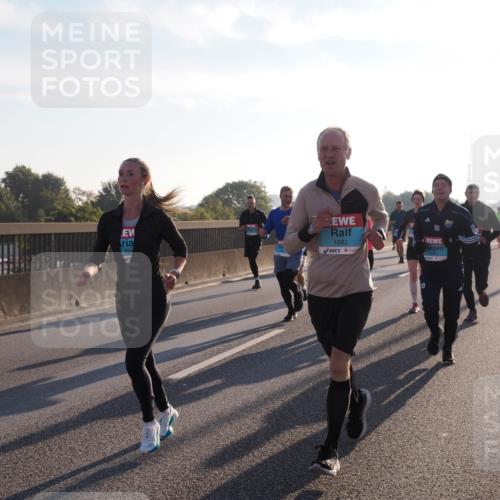 03.10.2025 - Köhlbrandbrückenlauf Fabian Wolf http://msf.ph/oto/8997289 03.10.2025 09:14:35 Position 3 324, 1082, 10, 10 meine-sportfotos.de