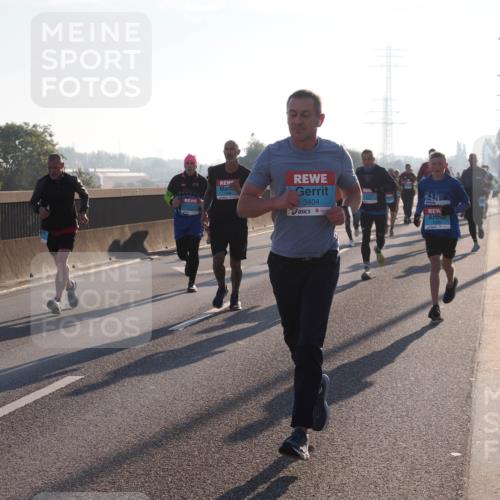 03.10.2025 - Köhlbrandbrückenlauf Fabian Wolf http://msf.ph/oto/8997363 03.10.2025 09:14:45 Position 3 1194, 3404 meine-sportfotos.de
