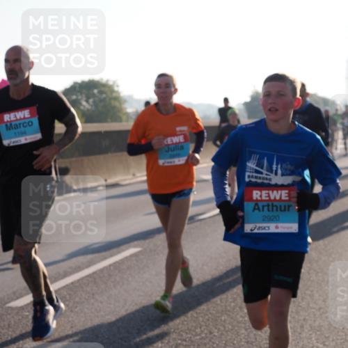 03.10.2025 - Köhlbrandbrückenlauf Fabian Wolf http://msf.ph/oto/8997389 03.10.2025 09:14:47 Position 3 1194, 2920 meine-sportfotos.de
